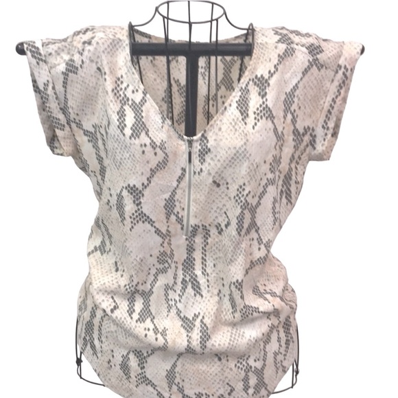 Express Snake Print Blouse - Picture 2 of 4